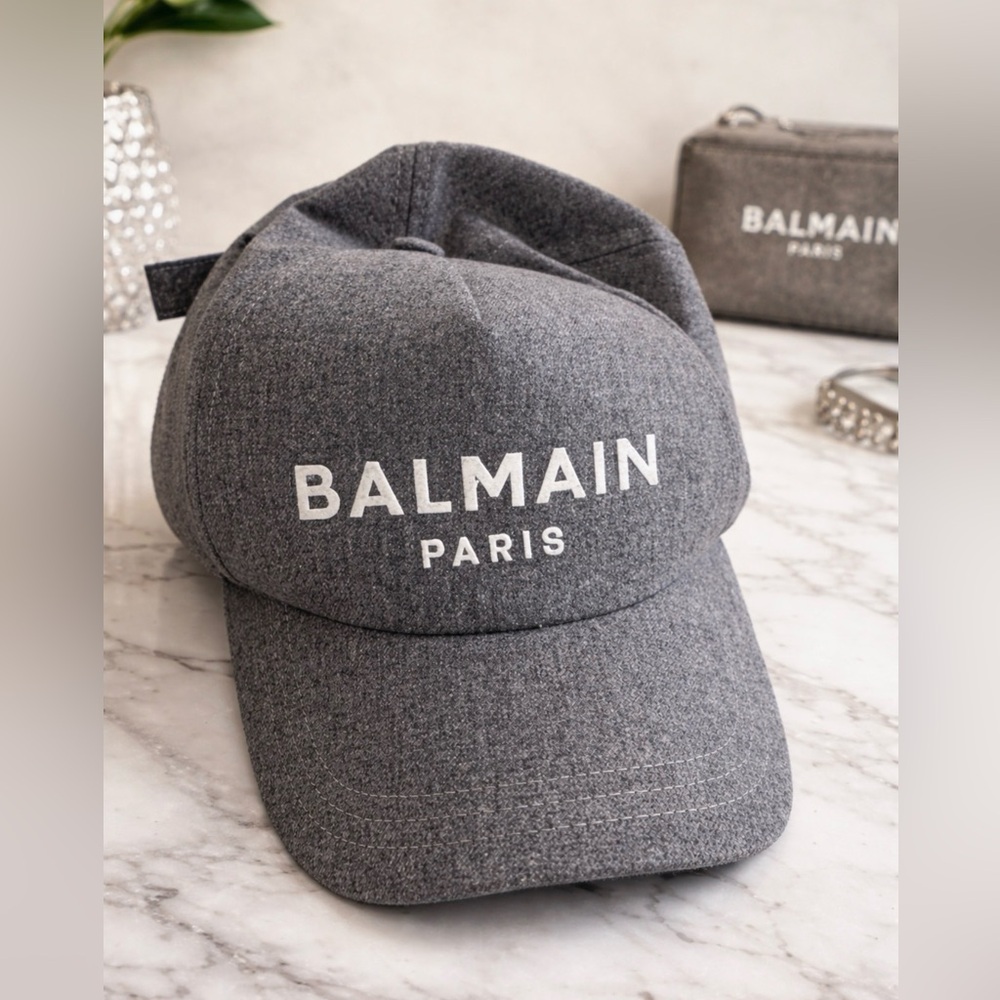Balmain Paris Men's Gray Logo Cap